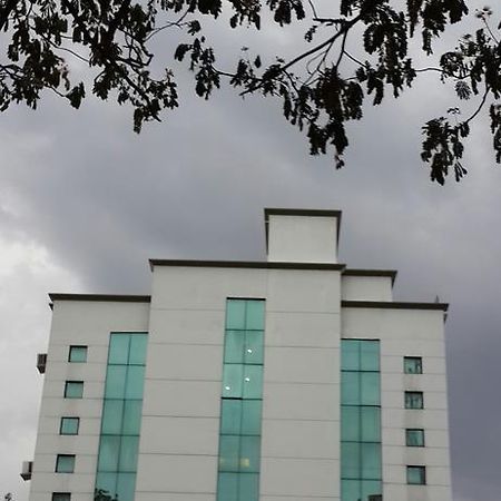 Hotel Planet Mount Chennai Ngoại thất bức ảnh